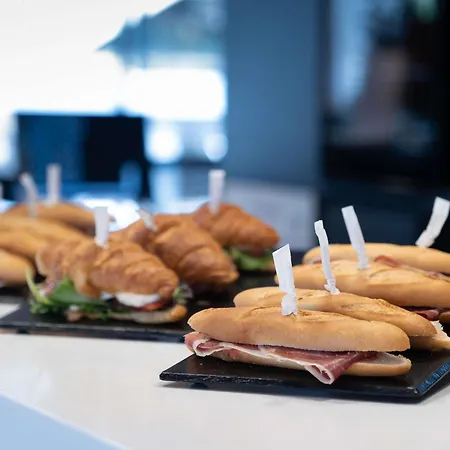 Ibis Styles Santander-3